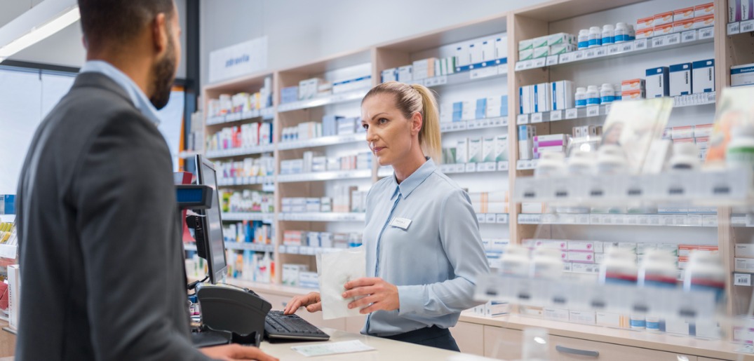 pharmacy general b-id1150671557.jpg