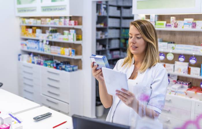 pharmacy technician.jpg