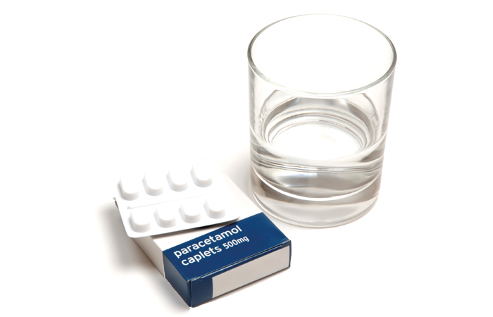 paracetamol caplets_glass.jpg