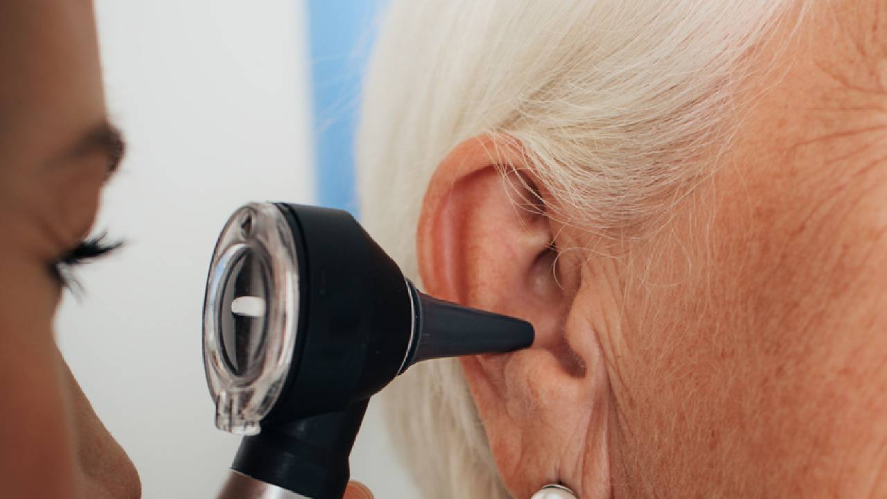 ear-problems-otoscope-examination-summary