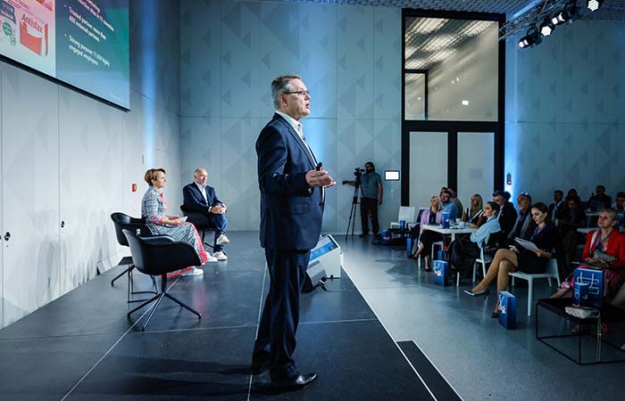 Stada CEO Peter Goldschmidt at the health survey launch in Berlin