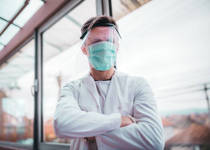 PPE visor covid.jpg