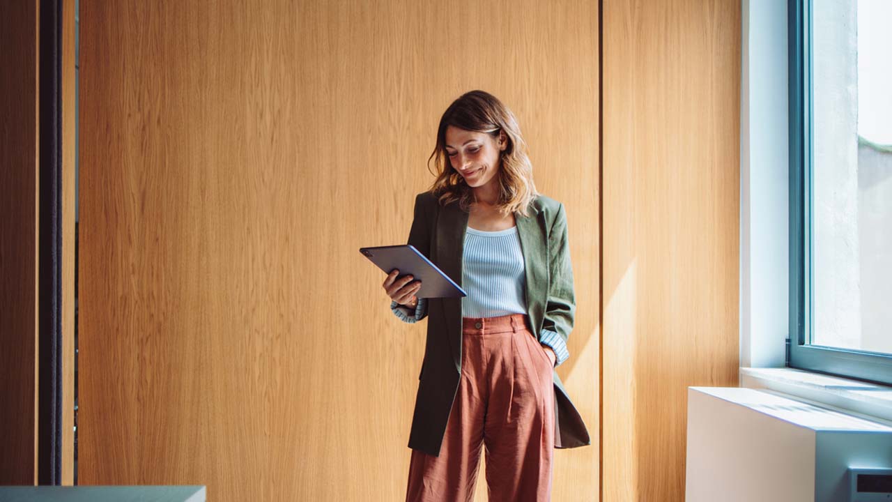 businesswoman-summary