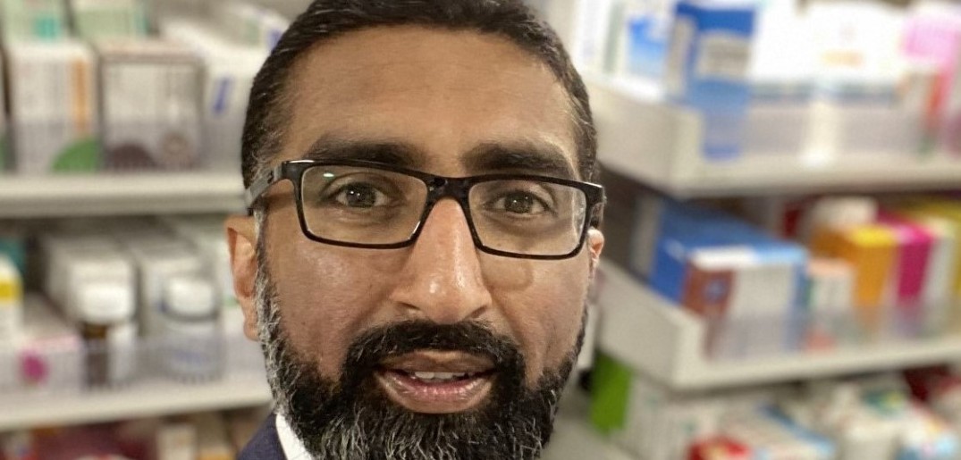 Mo Hussain 1075.jpg